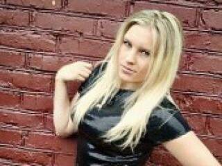 Chat video erotic karollinaa