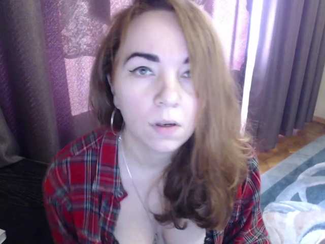 Capturi de ecran de difuzare KassandraMiss