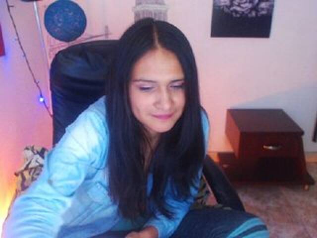 Capturi de ecran de difuzare katee-fire1