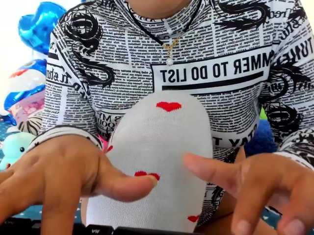 Capturi de ecran de difuzare KateeMoore