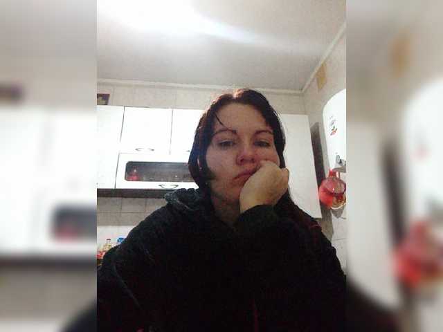 Capturi de ecran de difuzare KatieMacAlist