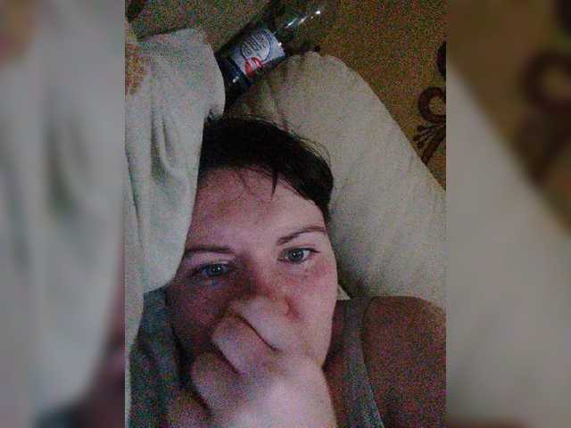 Capturi de ecran de difuzare KatieMacAlist