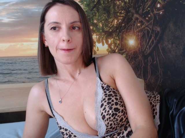 Capturi de ecran de difuzare MissJoliSourire