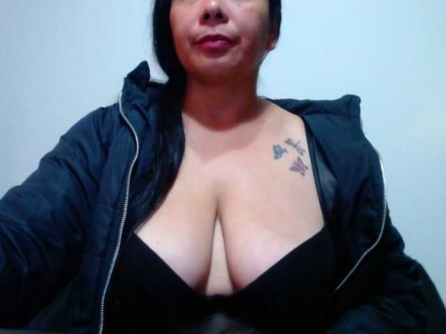 Capturi de ecran de difuzare KattaHorny