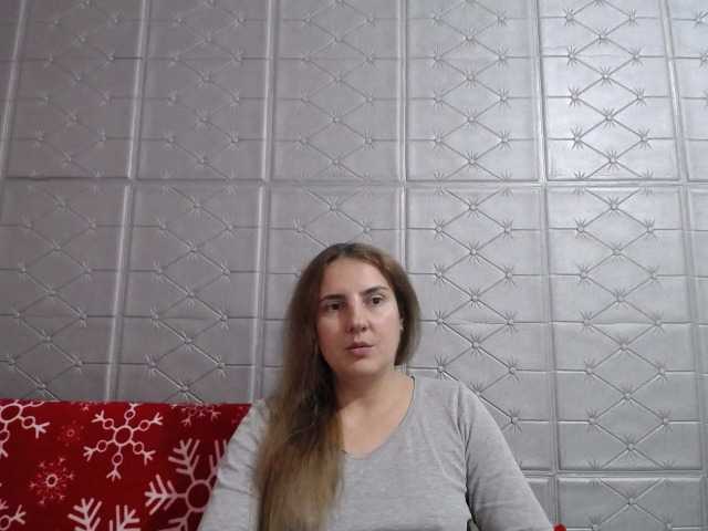 Capturi de ecran de difuzare KATYDIAZ