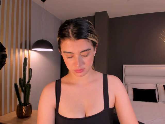 Capturi de ecran de difuzare KatyRousse