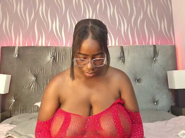 Fotografii KayaBrown ⭐I want to be a very playful girl today!⭐ ⭐GOAL: Squirt Time⭐ @remain
