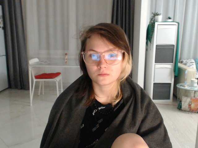 Capturi de ecran de difuzare KellyDream