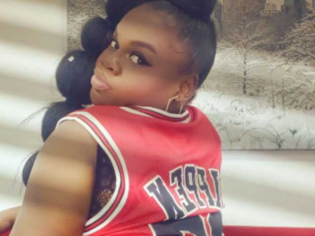 Fotografie a profilului kendal-brow