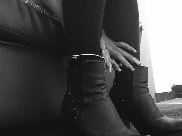 Capturi de ecran de difuzare KendallHarris