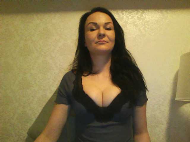 Capturi de ecran de difuzare KendallLUXE