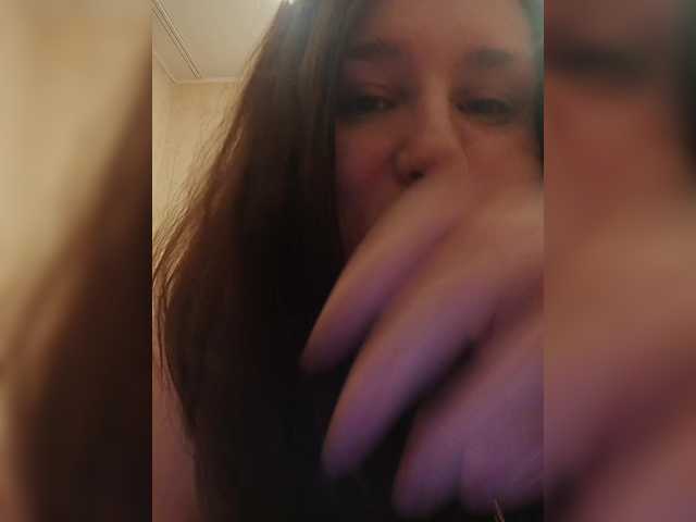 Capturi de ecran de difuzare Kendis24