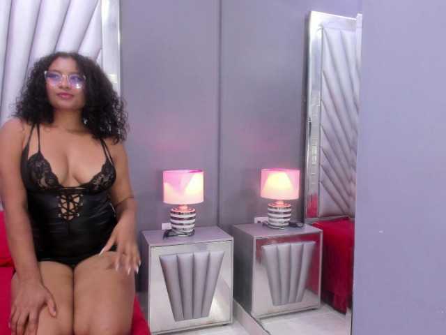 Capturi de ecran de difuzare KeylaSimmons