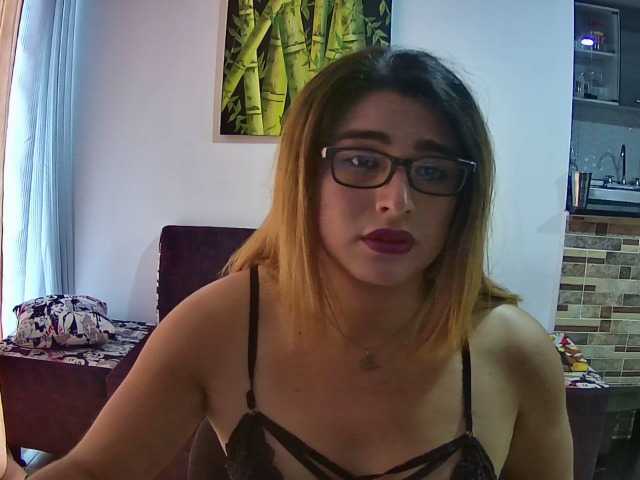 Capturi de ecran de difuzare Khalifa-Gold