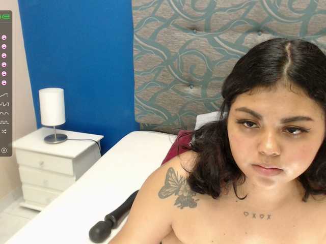 Capturi de ecran de difuzare khloeferry