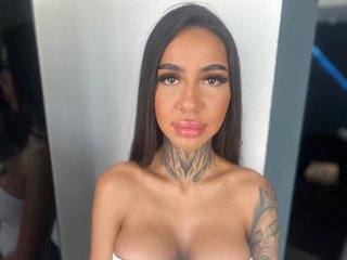 Chat video erotic KiaraMoreno