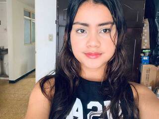 Chat video erotic KIITTY-1