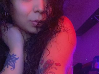 Chat video erotic Kimmiakiss22