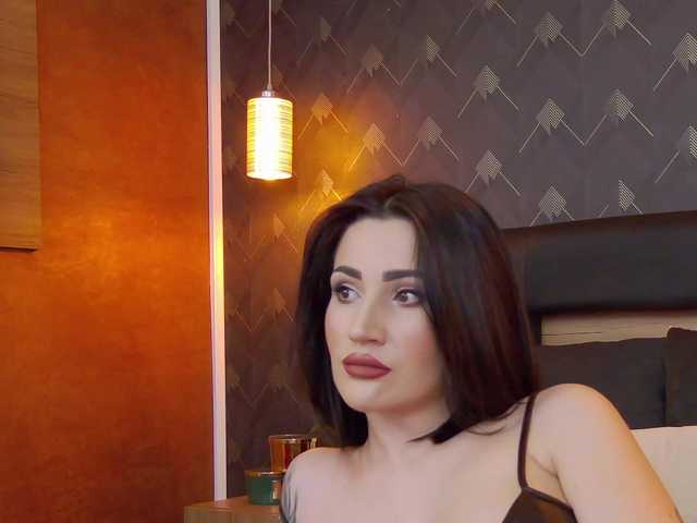 Capturi de ecran de difuzare KimSkye