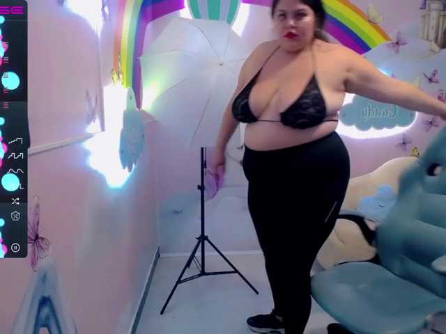 Capturi de ecran de difuzare KindomTits