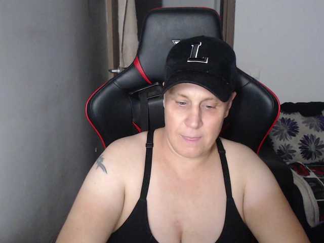 Capturi de ecran de difuzare kinkstakinks76