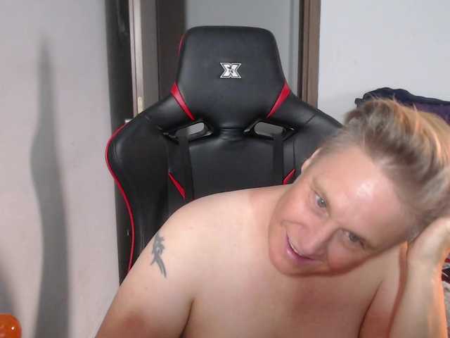 Capturi de ecran de difuzare kinkstakinks76