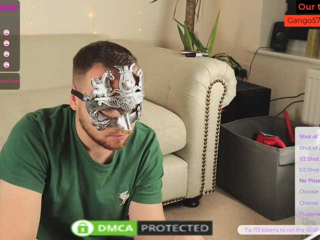 Capturi de ecran de difuzare KinkyElora