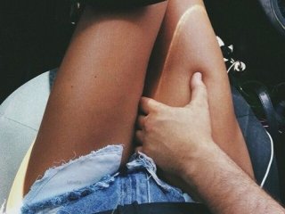 Fotografie a profilului KinkyKoupl