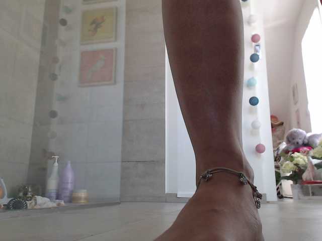 Capturi de ecran de difuzare KinkyMoni