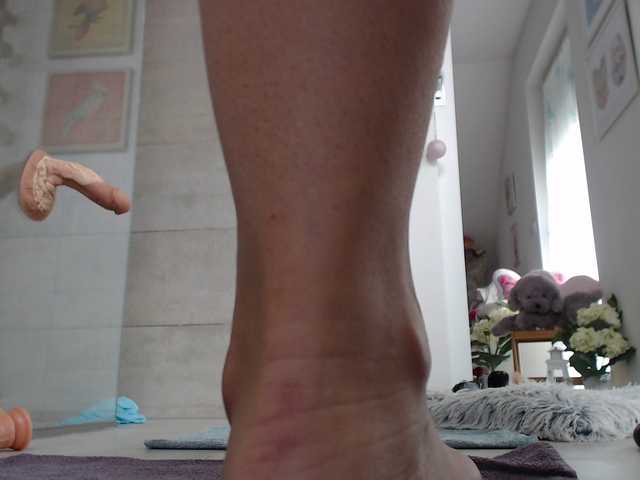 Capturi de ecran de difuzare KinkyMoni