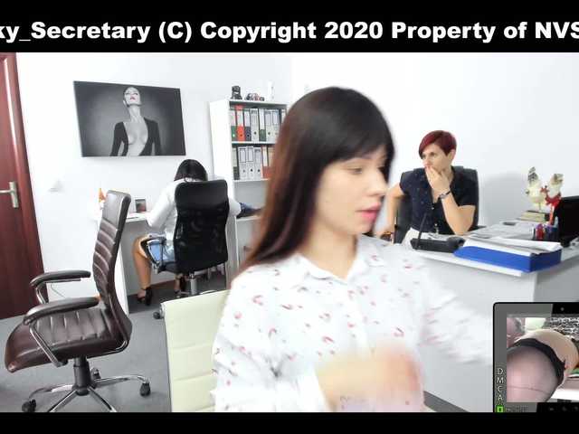 Capturi de ecran de difuzare KinkyOffice