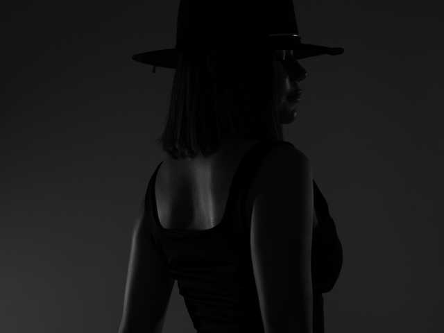 Fotografie a profilului kira-rodriguez
