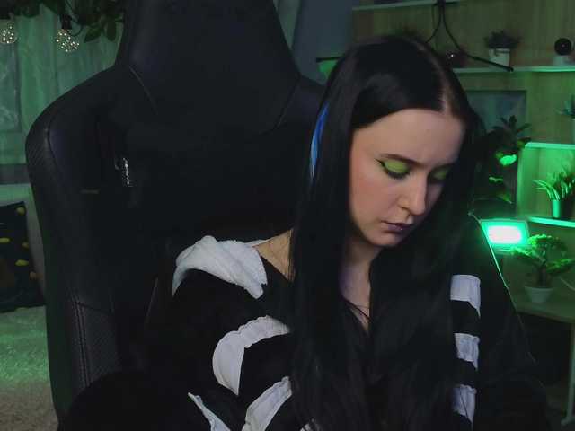 Capturi de ecran de difuzare Kira_Li_Lime