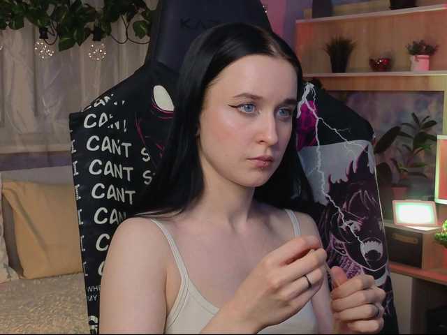 Capturi de ecran de difuzare Kira_Li_Lime