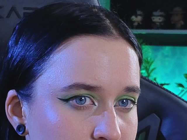 Capturi de ecran de difuzare Kira_Li_Lime