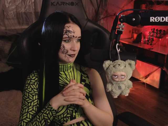 Capturi de ecran de difuzare Kira_Li_Lime