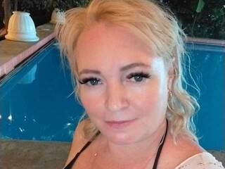 Chat video erotic KiskaLeila