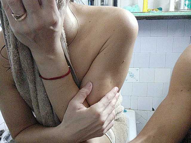 Capturi de ecran de difuzare KissaAndr