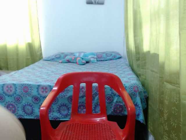 Capturi de ecran de difuzare kitty-2