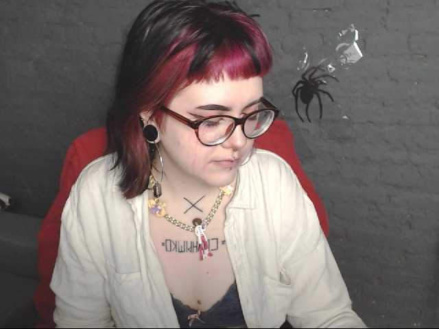 Capturi de ecran de difuzare KittyWendy