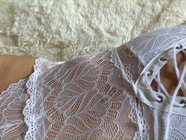 Capturi de ecran de difuzare Klara-Ray