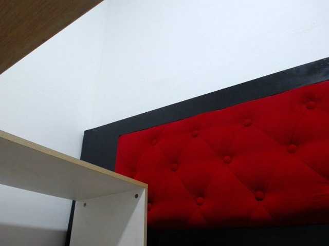 Capturi de ecran de difuzare klart-cat