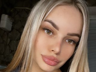 Chat video erotic Klubnika13