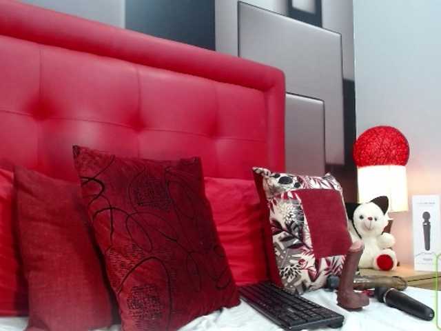 Capturi de ecran de difuzare konyCaramel