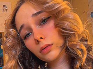 Chat video erotic Kriss-add