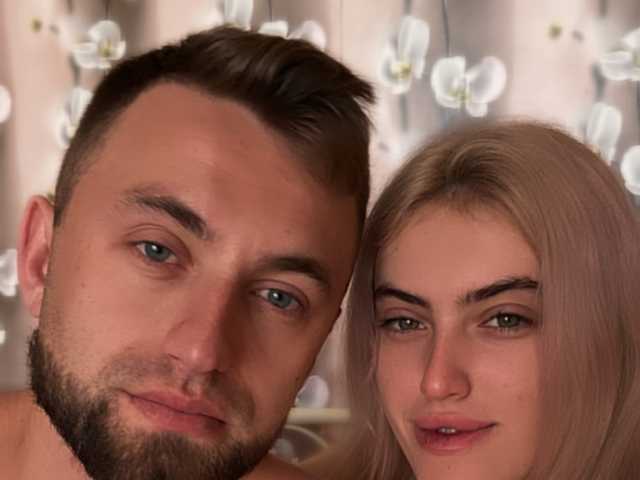 Fotografie a profilului KrissAndVanessa