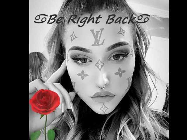 Capturi de ecran de difuzare KristallRush