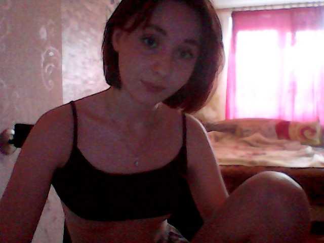 Capturi de ecran de difuzare KristyMango