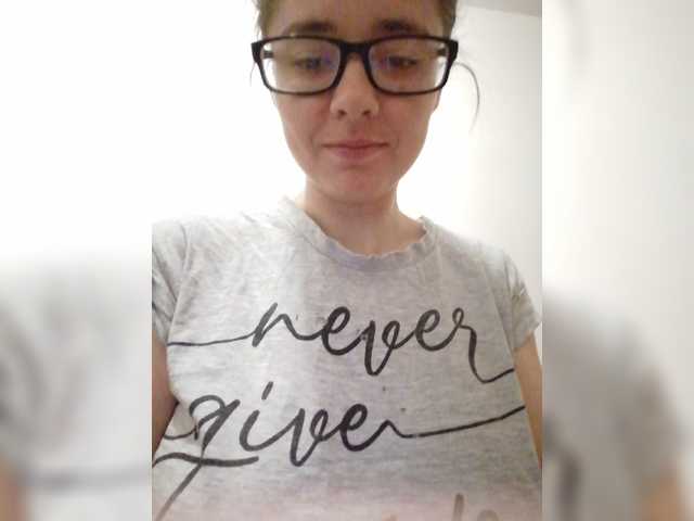 Capturi de ecran de difuzare Kroshka-meow