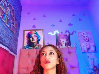 Chat video erotic kyliemoan